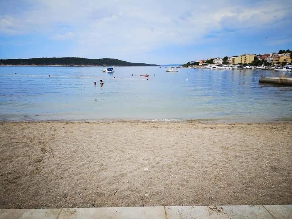 Casa Surya - Apartments With Sea View And Swimming Pool Barbat na Rabu Exterior foto
